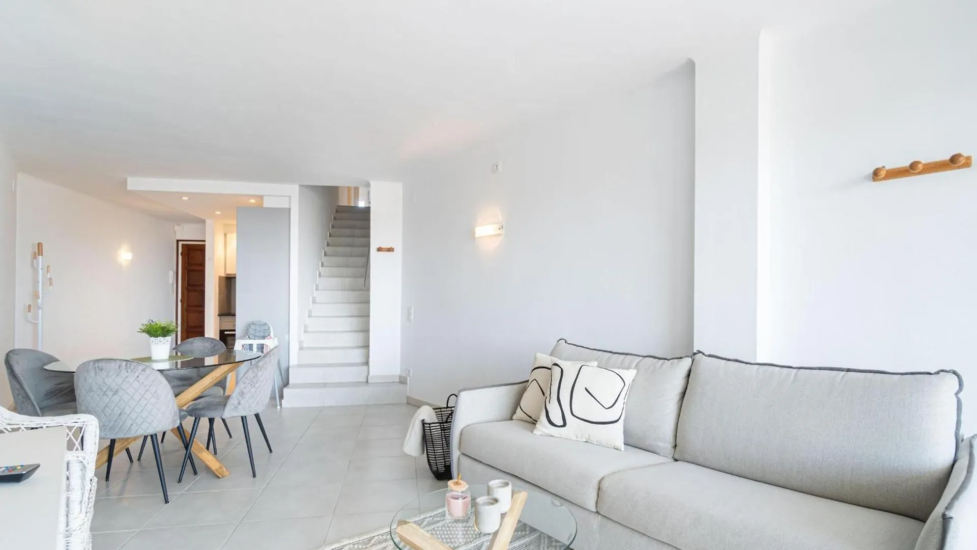 アパート エンプリアブラバAgradable Duplex Con Vistas Al Mar - Hisp-288-43アパートメント スペイン